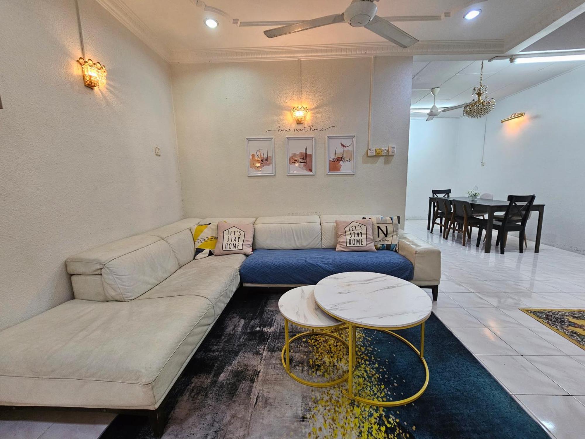 Ruhani Homestay 3 Kb - 4 Bedroom Fully Airconditioned With Wifi & Netflix Kota Bharu Exterior photo