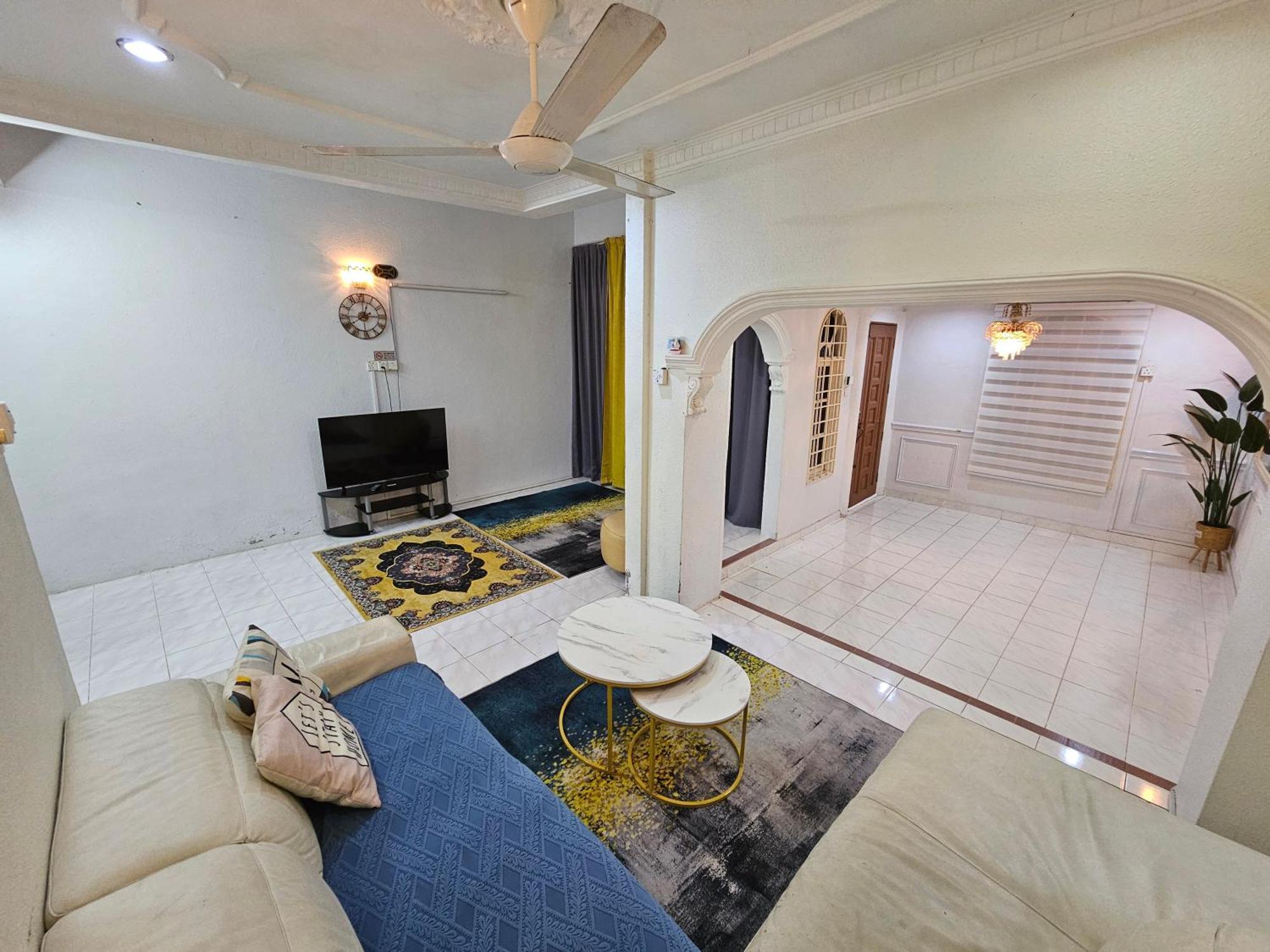 Ruhani Homestay 3 Kb - 4 Bedroom Fully Airconditioned With Wifi & Netflix Kota Bharu Exterior photo